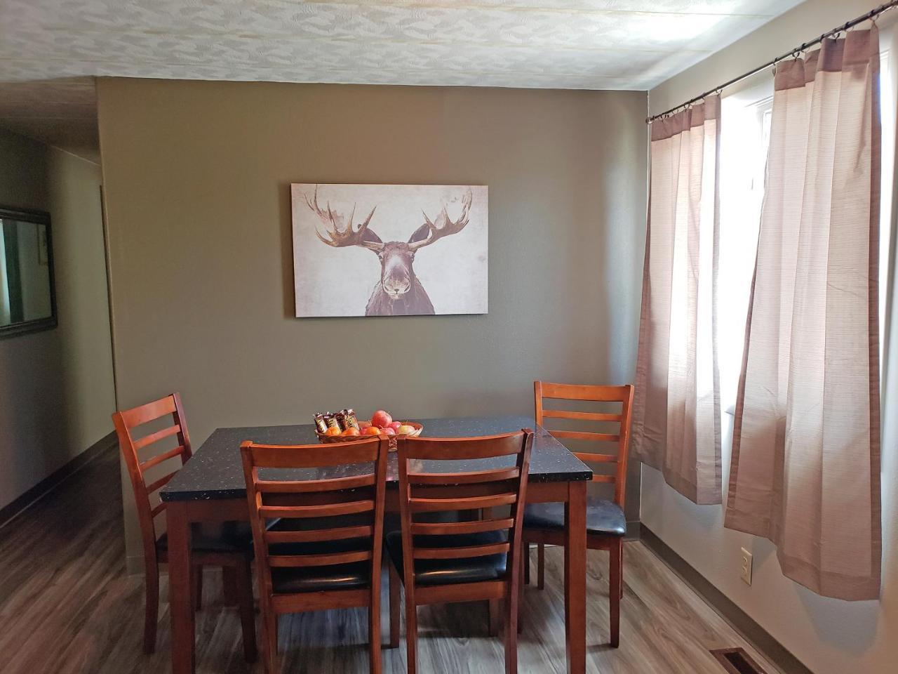Carter Mountain Motel Cody Εξωτερικό φωτογραφία